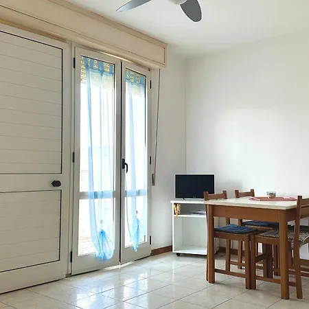 Fano, Trilocale Con Portico A 30mt Dal Mare - F001 * פאנו