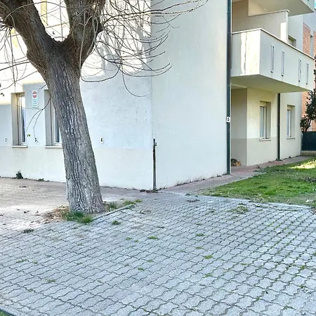 דירה Fano, Trilocale Con Portico A 30mt Dal Mare - F001 פאנו