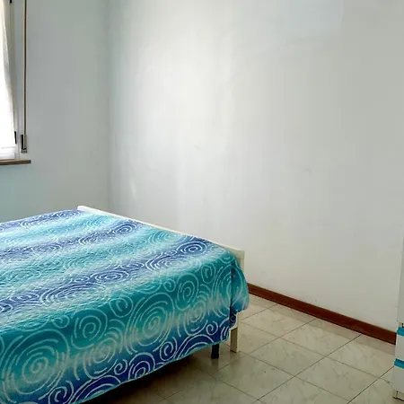 Fano, Trilocale Con Portico A 30mt Dal Mare - F001 *