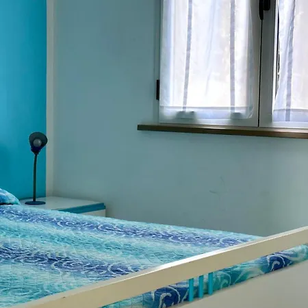 Fano, Trilocale Con Portico A 30mt Dal Mare - F001